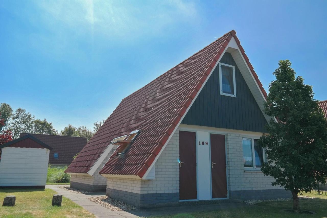 Marilu 6 Pers Allergy-Friendly House On A Typical Dutch Canal And Quiet Place Vila Anjum Exterior foto